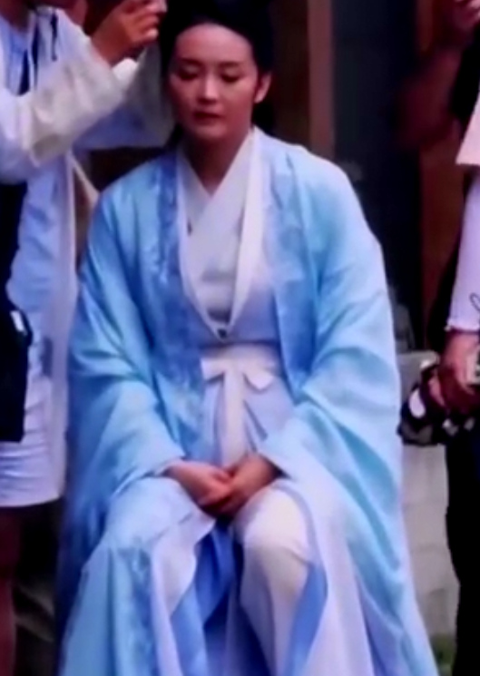 大骨架还瘦的女明星_女明星身材走样原因_女明星身材管理失败案例