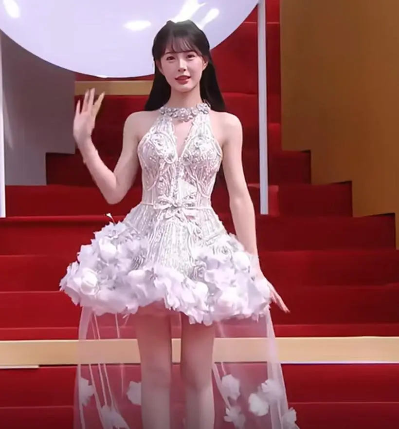 抖音网红美女黑料在线播放,_美颜滤镜撕下来_抖音网红红毯见光死