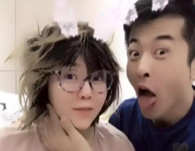 婚礼当“作秀”,热热闹闹捞金,网红辛有志靠直播事业爱情双丰收