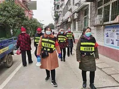 类似51吃瓜热心的朝阳群众的网站,_朝阳群众举报案例_西城大妈群防群治