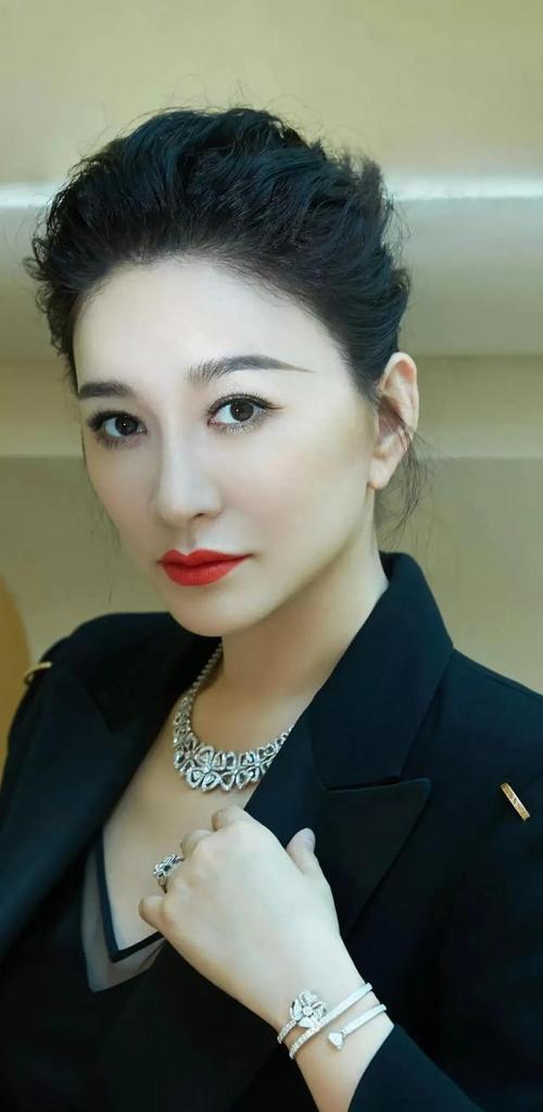 拍戏的演员_女明星拍戏肉搏_拍戏时女演员有了反应